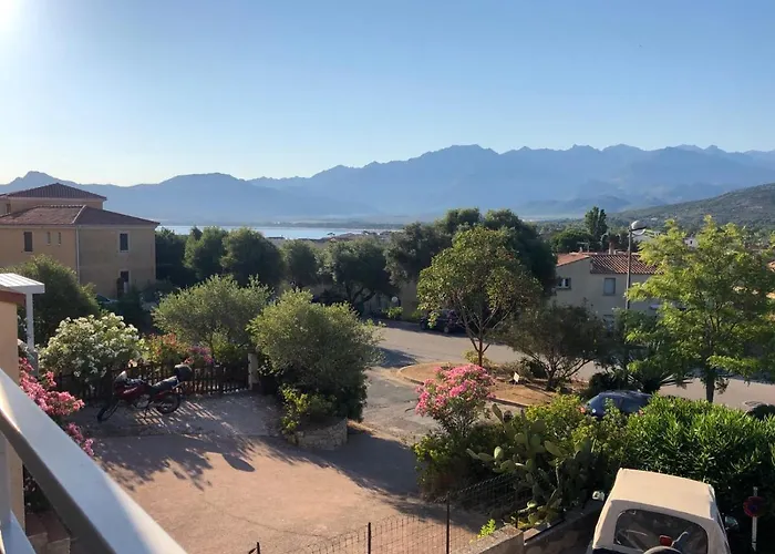 Vue Et Montagne * カルヴィ